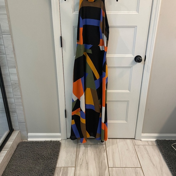 Tahari Colorblock Geo Print Halter dress - Picture 6 of 6